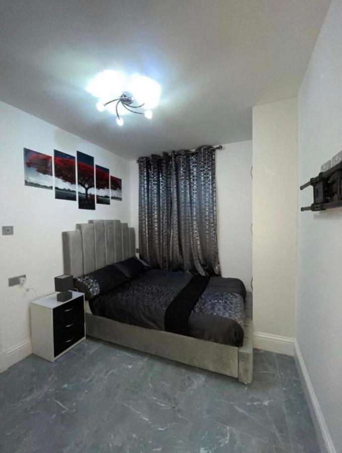 Entire 5 Star Luxury Whalley House Wifi Tv Luxury Burnley Bagian luar foto