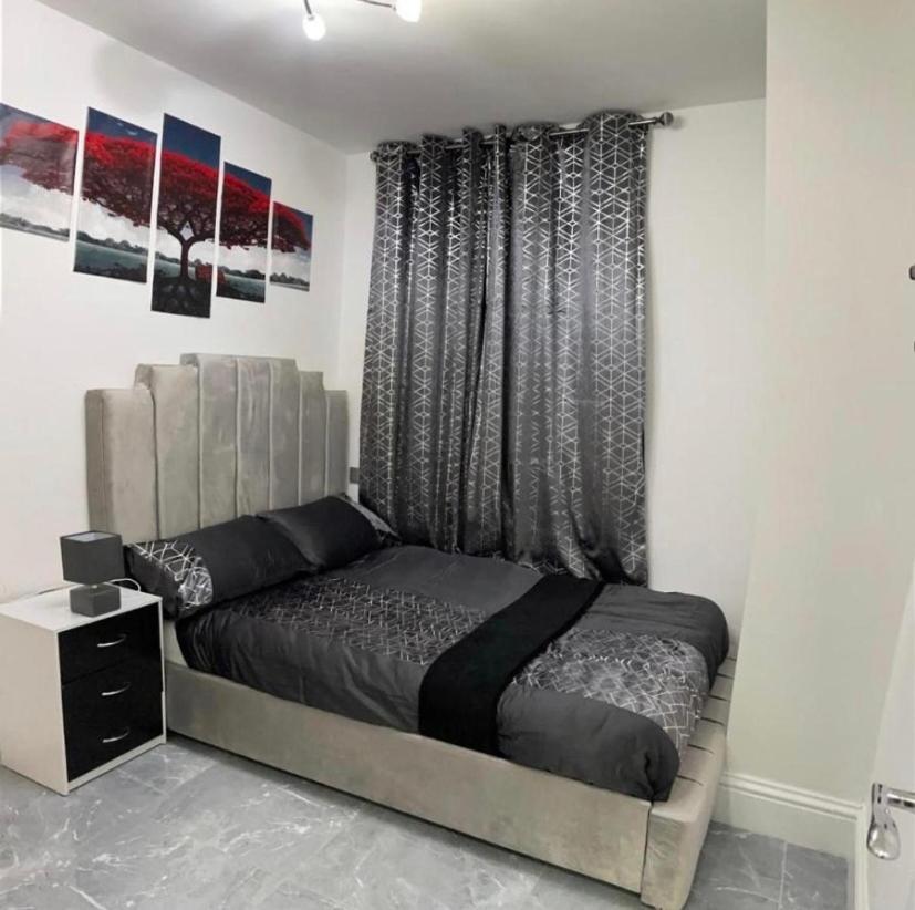 Entire 5 Star Luxury Whalley House Wifi Tv Luxury Burnley Bagian luar foto